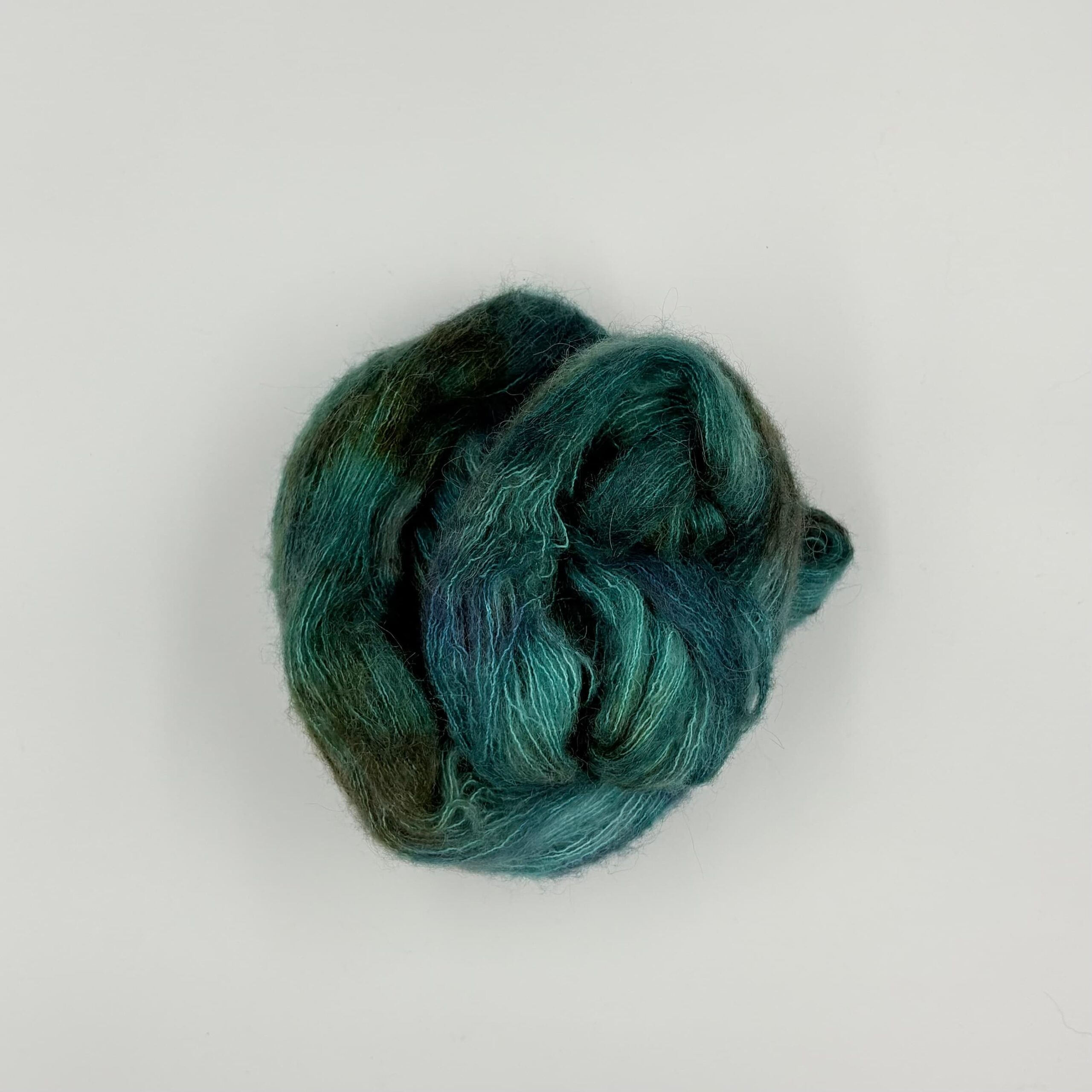 påfugl,,brushed Alpaca, håndfarvet garn